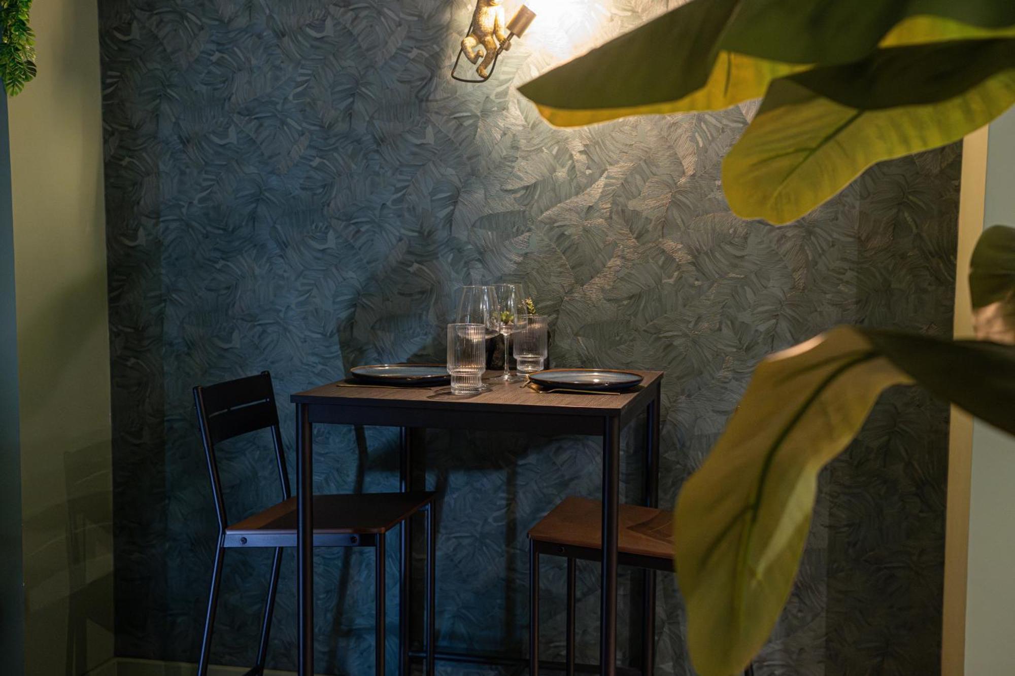 Secret Jungle - Love Room By Prim0 C0Nciergerie Руая Екстер'єр фото